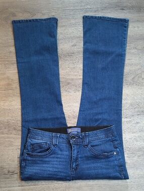 Bootcut Stretch w/31" Inseam Democracy Jeans Women’s sac363